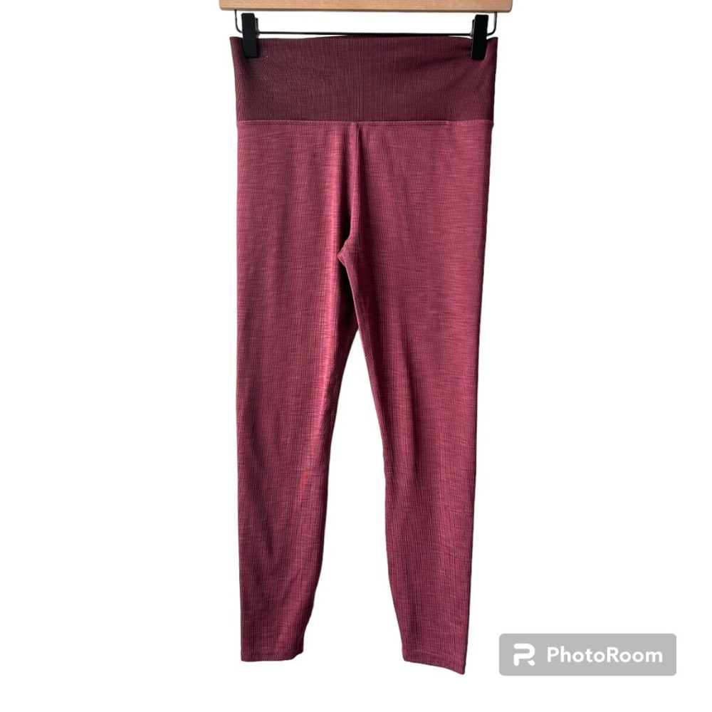 Vuori Ribbed High-Waist Leggings in Dusty Rose